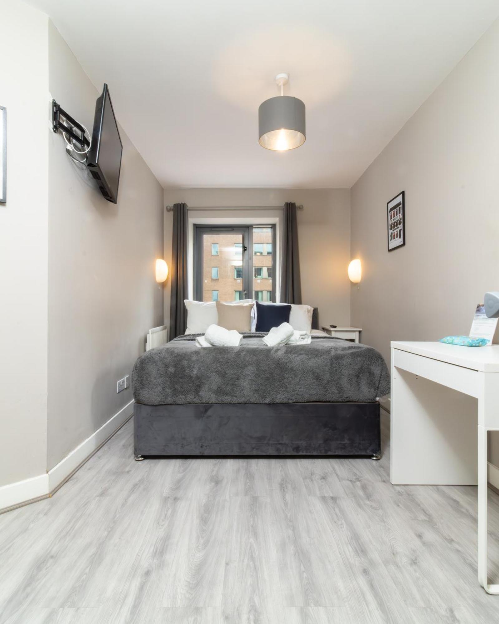 Belfast Quarters: Modern City Centre Hub 3 Bed Apartment Exterior photo